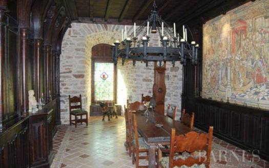 12th century medieval castle, completly restored, in the Périgord – France €21m