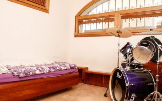 Oustanding three-story home in Jewish Quarter – Old City – Jerusalem