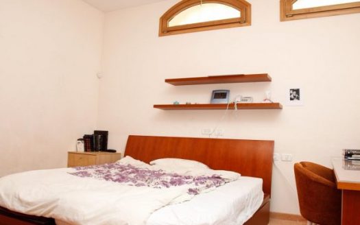 Oustanding three-story home in Jewish Quarter – Old City – Jerusalem