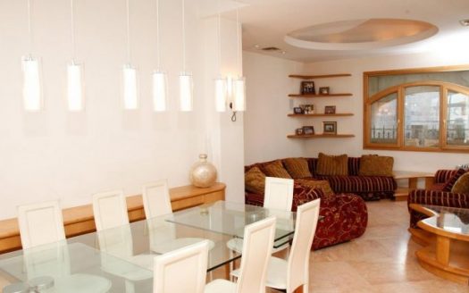 Oustanding three-story home in Jewish Quarter – Old City – Jerusalem