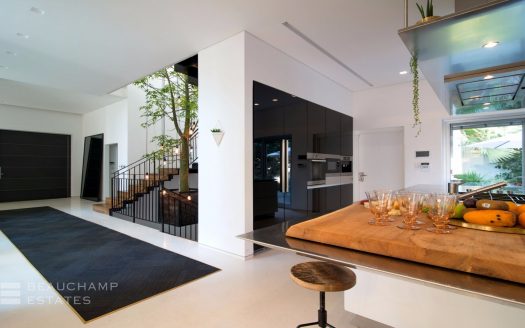 Unique Modern Villa in Herzliya Pituach, Israel – 18,351,268 ILS