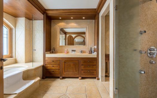 Magnificent semi-detached House for SALE in Jerusalem, Rechavia – 20,092,922 ILS