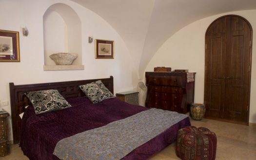 Historic House for SALE in Yemin Moshe, Jerusalem – 15,355,485 ILS