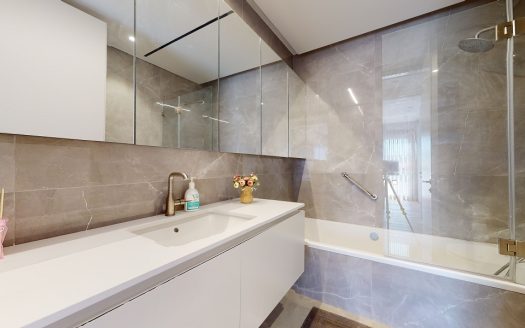 Luxurious Penthouse in the pastoral Greek Colony